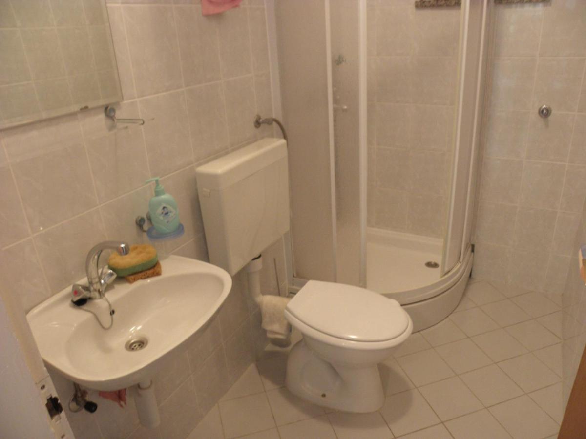 Apartments Neda - 5 M From Sea Lukovo Šugarje 外观 照片
